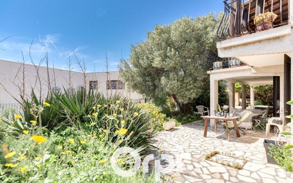 Maison à vendre    6 pièces •  Marseille 8