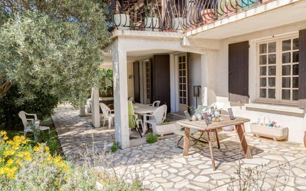 Maison à vendre    6 pièces •  Marseille 8