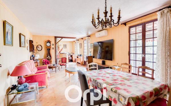 Maison à vendre    6 pièces •  Marseille 8