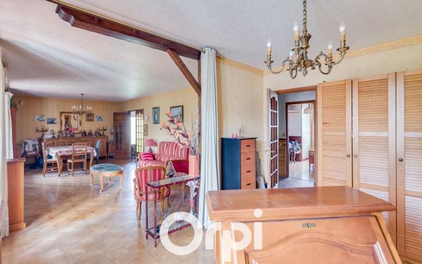 Maison à vendre    6 pièces •  Marseille 8