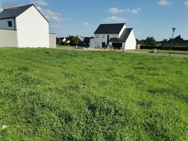 Terrain à Batir à vendre à Montfort-sur-Meu en Ille-et-Vilaine (35160), ref : 048-V2276V