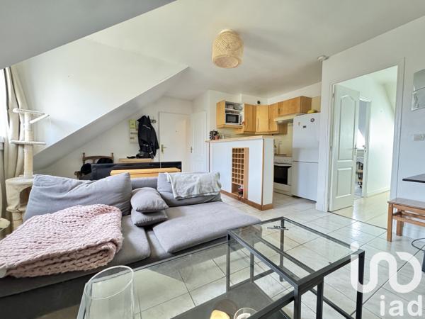 Appartement 2 pièces de 34 m² à Évry (91000)