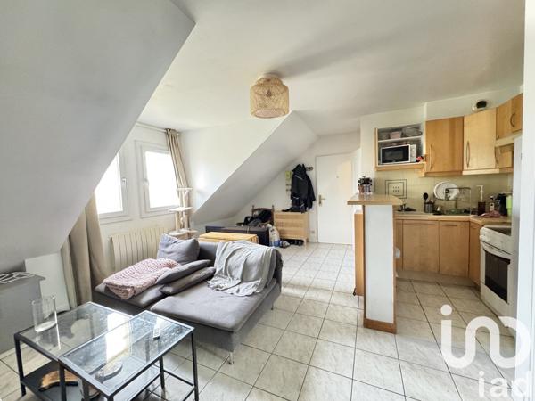 Appartement 2 pièces de 34 m² à Évry (91000)