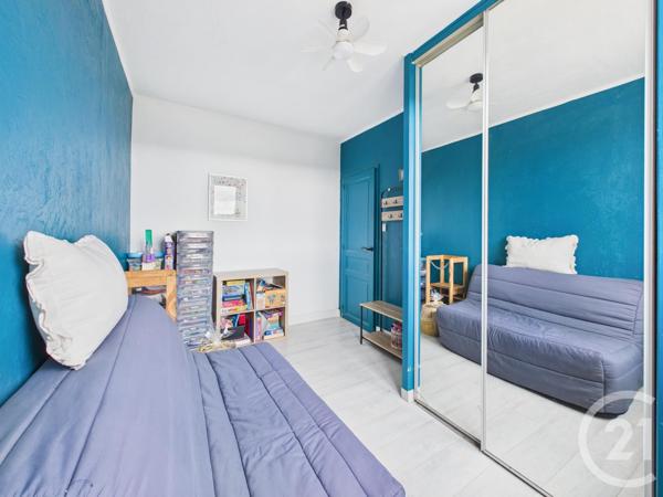 Appartement F4 à vendre  4 pièces - 64,97 m2 LA VALETTE DU VAR - 83