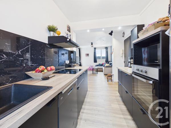 Appartement F4 à vendre  4 pièces - 64,97 m2 LA VALETTE DU VAR - 83