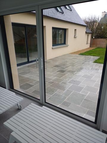 Plougasnou (29630) Plougasnou Samson, maison 1850 reconstruite à neuf avec accès pmr, 4 chambres, piscine, terrain de 1200 m2, g