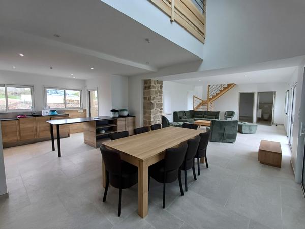 Plougasnou (29630) Plougasnou Samson, maison 1850 reconstruite à neuf avec accès pmr, 4 chambres, piscine, terrain de 1200 m2, g