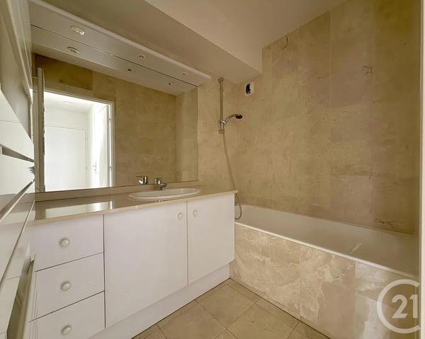 Appartement à vendre  4 pièces - 107,07 m 2   ISSY LES MOULINEAUX  - 92