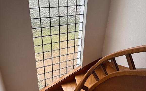 Maison à vendre    9 pièces •  Tavaux