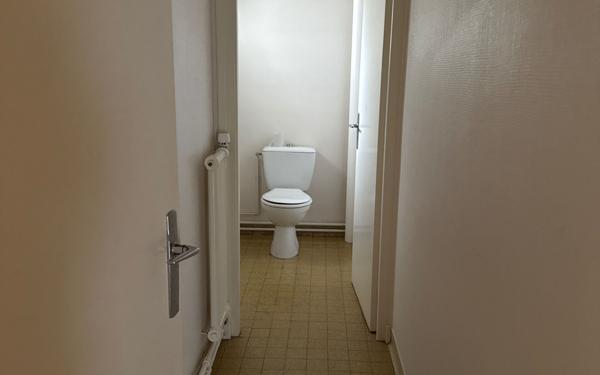 Maison à vendre    9 pièces •  Tavaux