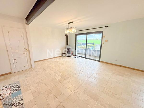 Maison de 68m² à GISORS -  2 chambres - Sous-sol total et combles aménageables - 435m² de terrain avec piscine
