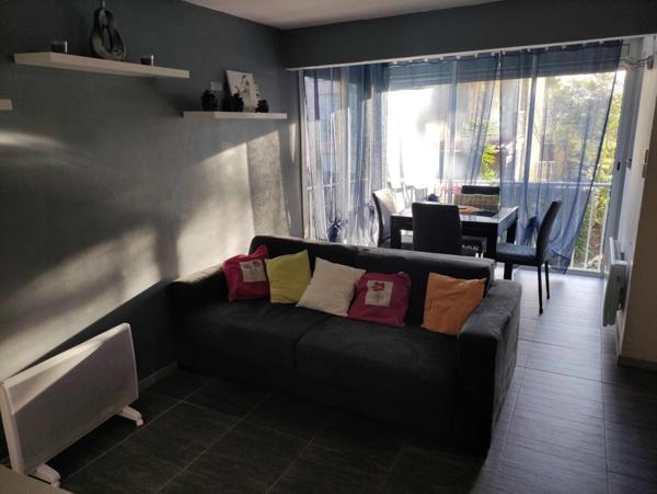 Beau T2/ Cabine de 33m2 en angle de résidence