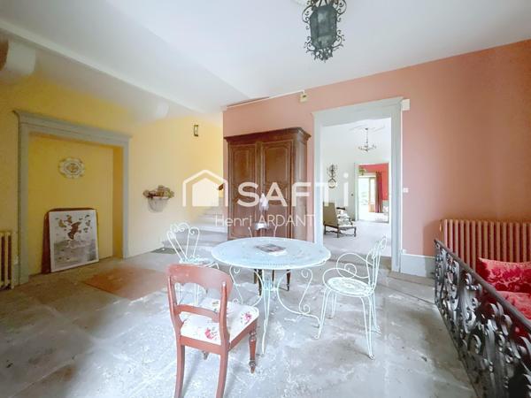 Maison de Prestige à rénover au ras de LIMOGES