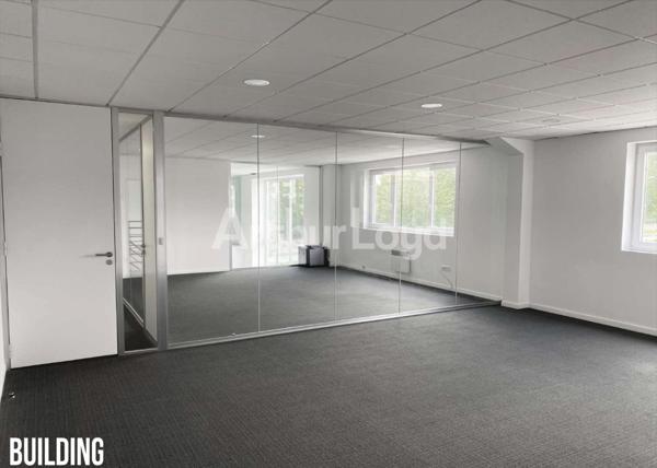 Bureaux à louer à Tourcoing immeuble BBC parkings secteur accessible