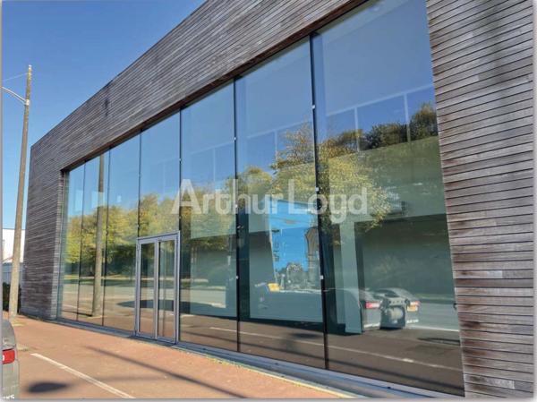 Bureaux à louer à Tourcoing immeuble BBC parkings secteur accessible