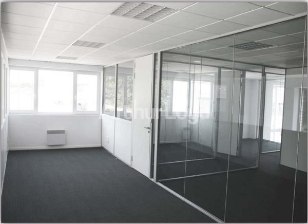Bureaux à louer à Tourcoing immeuble BBC parkings secteur accessible