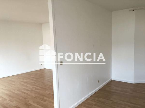 Location Studio 45.21 m² - 92/96 RUE LAURENDEAU Amiens 80000