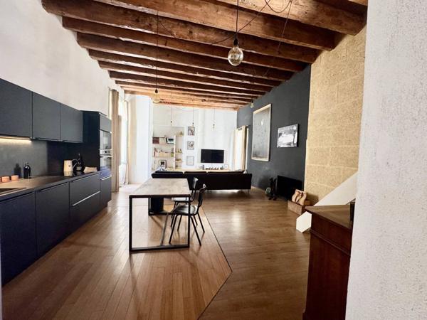 ARENES Appartement de Charme à Nîmes Entièrement Rénové