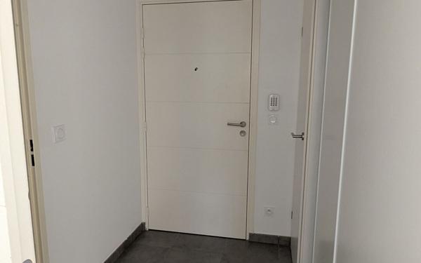 Appartement à vendre    2 pièces • 43 m2 Sainte-Foy-lès-Lyon