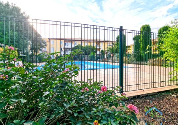 Appartement refait à neuf de 63m² avec 3 pièces et Terrasses - 2 Parkings - Piscine