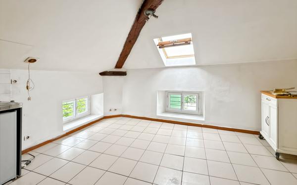 Appartement à vendre    1 pièce • 12,90 m2 Tarascon-sur-Ariège