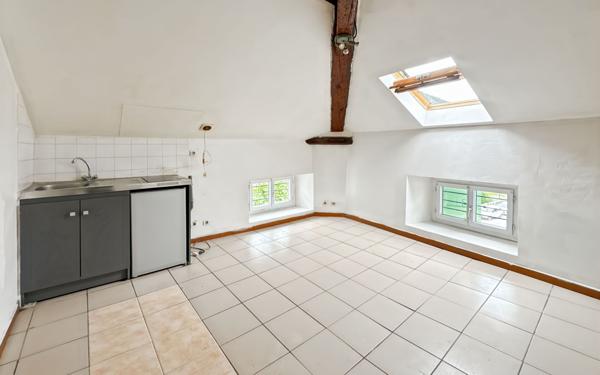 Appartement à vendre    1 pièce • 12,90 m2 Tarascon-sur-Ariège