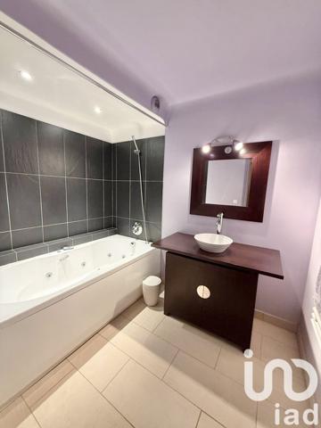 Maison à vendre 8 pièces 260 m² Sainte-Lucie-De-Porto Vecchio