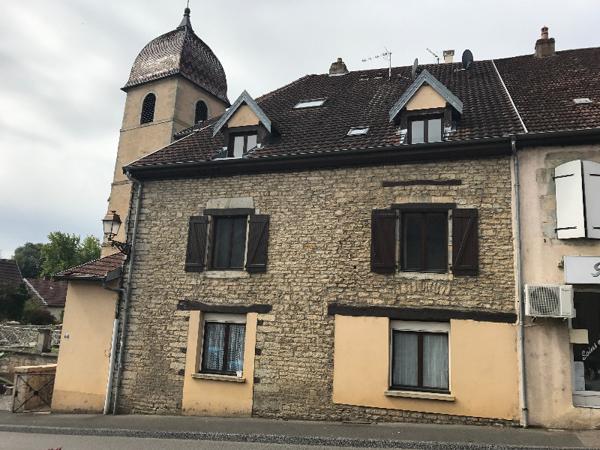 Immeuble de 250m² loué avec 2 T3 de 72m²  et 2 T2 de 56m2 et 50m²
