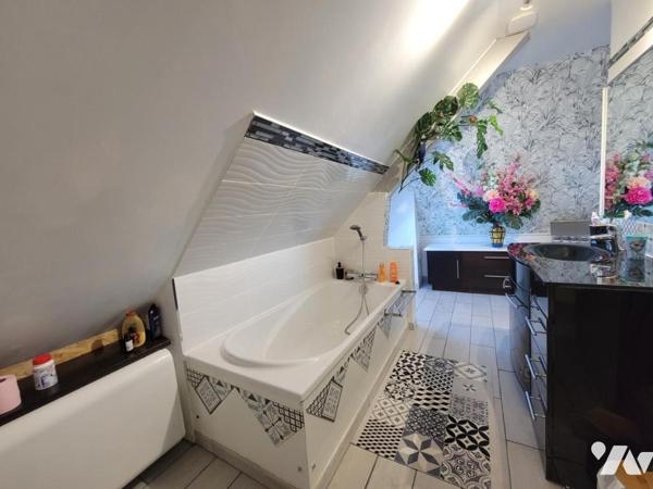 Maison d'habitation proche centre-ville et commodités