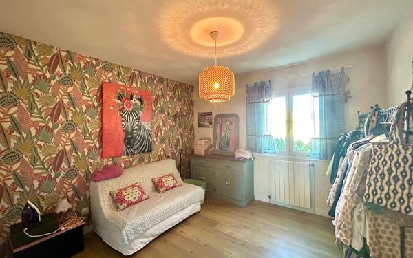 Maison à vendre    6 pièces • 156,14 m2 Balaruc-les-Bains