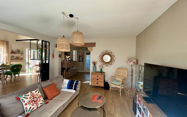 Maison à vendre    6 pièces • 156,14 m2 Balaruc-les-Bains