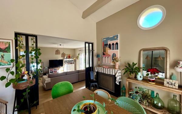 Maison à vendre    6 pièces • 156,14 m2 Balaruc-les-Bains