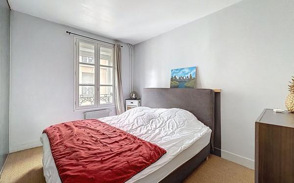 Appartement à vendre    3 pièces • 66 m2 Suresnes