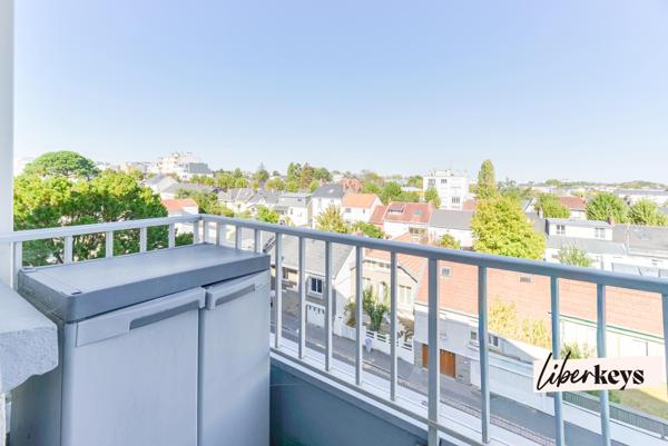 Appartement T4 de 77 m² avec balcon, cave et parking équipé 