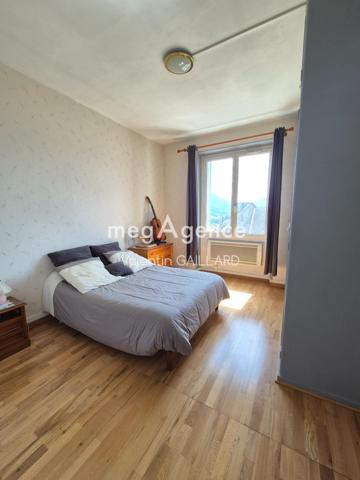 Appartement à LA MURE, 38350 - 2 pièces 49m²