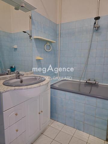 Appartement à LA MURE, 38350 - 2 pièces 49m²