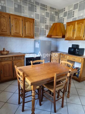 Appartement à LA MURE, 38350 - 2 pièces 49m²