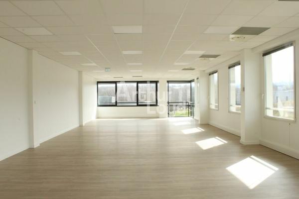 A LOUER BUREAUX PARC ALTAIS