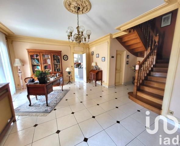 Maison à vendre 10 pièces 300 m² Saclay