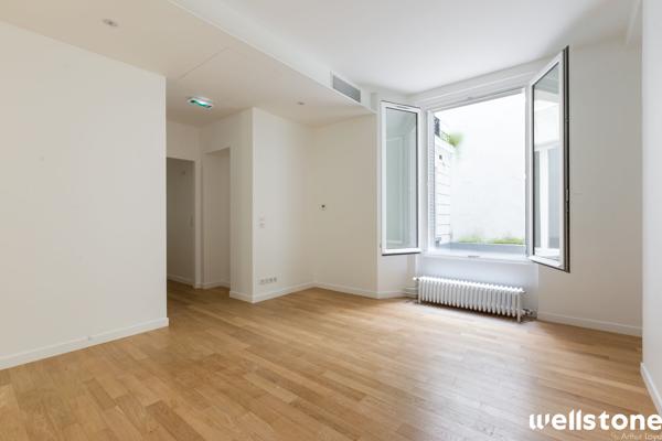 Bureaux à louer à PARIS 75008