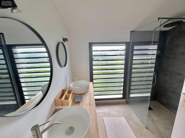 Villa à vendre à Saint-Gilles-les-Bains à la Réunion (97434), ref : 97424/102