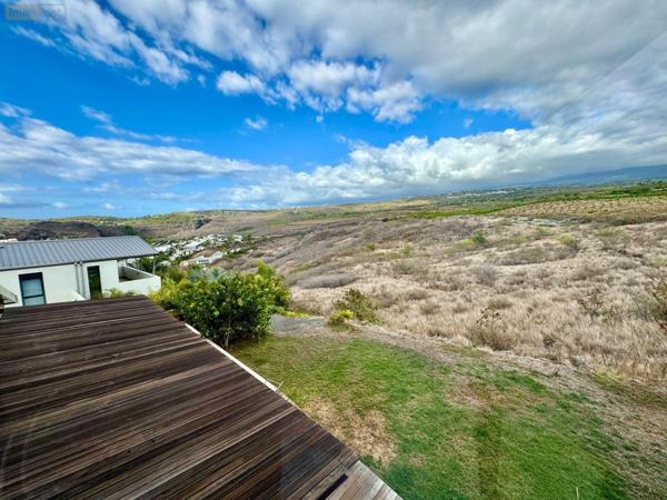 Villa à vendre à Saint-Gilles-les-Bains à la Réunion (97434), ref : 97424/102