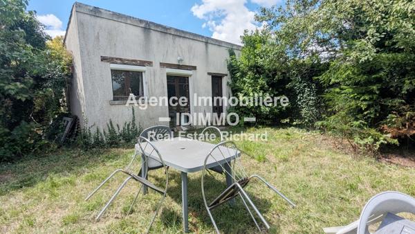 Ensemble immobilier avec 2 maisons indépendantes sur 964 m² à Sceaux-du-Gâtinais, 10 Mn Beaumont-du-Gâtinais Sceaux-du-Gâtinais (45490)