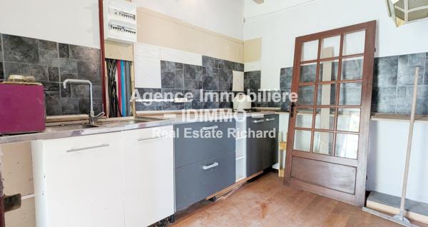 Ensemble immobilier avec 2 maisons indépendantes sur 964 m² à Sceaux-du-Gâtinais, 10 Mn Beaumont-du-Gâtinais Sceaux-du-Gâtinais (45490)