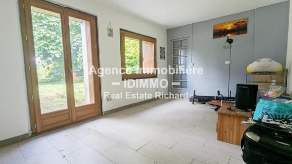 Ensemble immobilier avec 2 maisons indépendantes sur 964 m² à Sceaux-du-Gâtinais, 10 Mn Beaumont-du-Gâtinais Sceaux-du-Gâtinais (45490)
