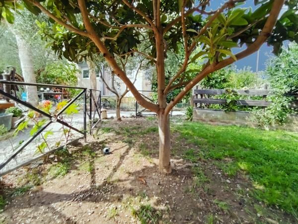 Montfaucon (30150) MAISON 9 PIECES 245 M²