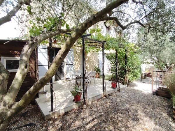 Montfaucon (30150) MAISON 9 PIECES 245 M²