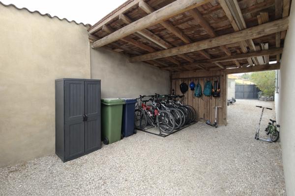 Montfaucon (30150) MAISON 9 PIECES 245 M²