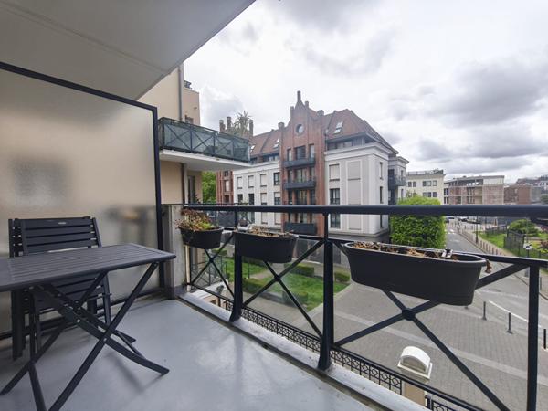 Appartement 3 pièces 66 m2 + balcons + box fermé - Vieux Lille