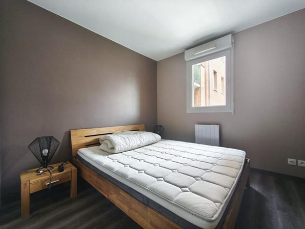 Appartement 3 pièces 66 m2 + balcons + box fermé - Vieux Lille